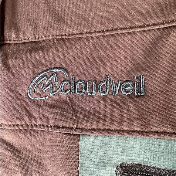 Cloudveil hiking pants with 3 front pockets, 1 back. - Picture 5 of 7